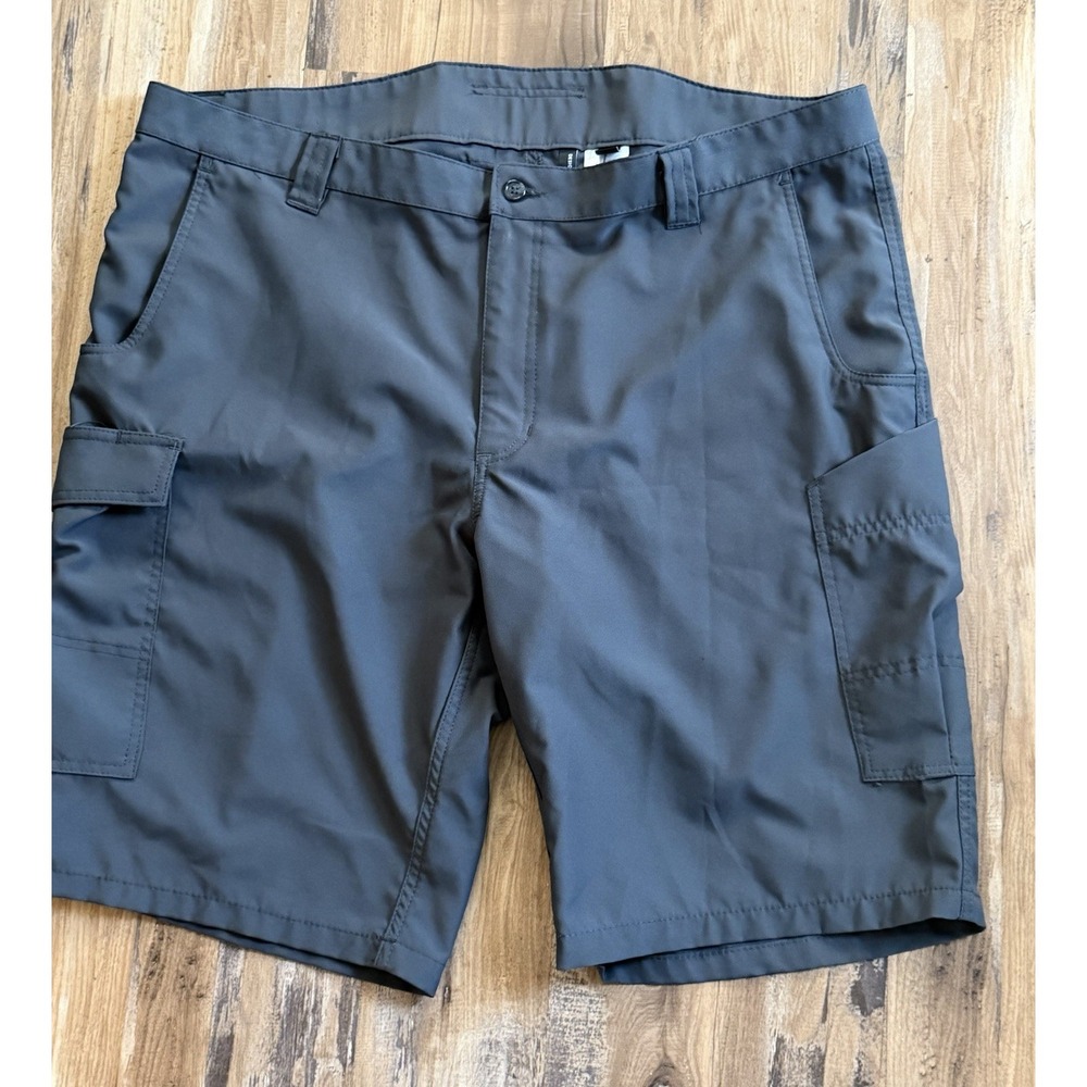 Design Collective By Cintas Men's Grey Cargo OEKO-TEX Shorts Size 42